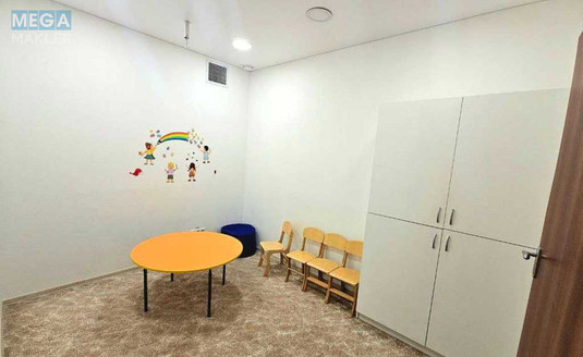 Оренда комерційної нерухомості, 162&nbsp;кв.м, под офис, <a class="location-link" href="/kiev/" title="Недвижимость Київ">Київ</a>, <a class="location-link" href="/kiev/pecherskij/" title="Недвижимость Печерський район">Печерський р-н</a>, Щорса ул., 27 (изображение 9)