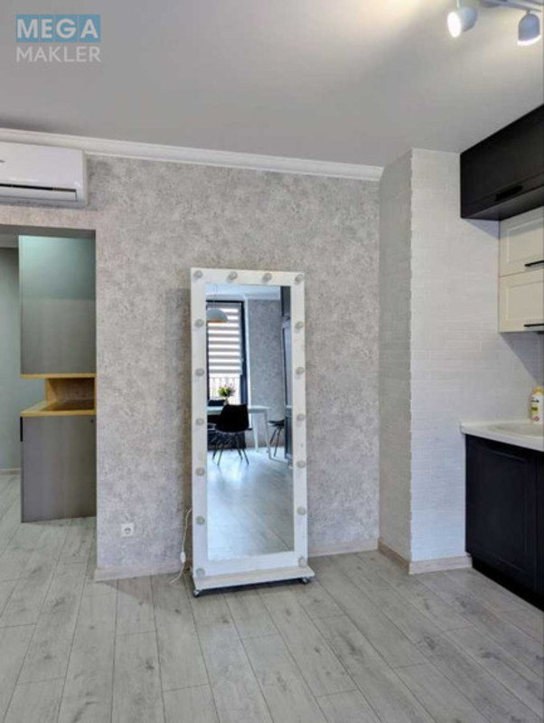 Оренда 1 кімнатної квартири, <a class="location-link" href="/kiev/" title="Недвижимость Київ">Київ</a>, <a class="location-link" href="/kiev/pecherskij/" title="Недвижимость Печерський район">Печерський р-н</a>, Антоновича вул., 74 (изображение 10)