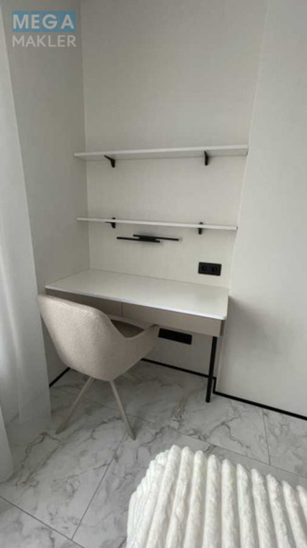 Оренда 2 кімнатної квартири, <a class="location-link" href="/kiev/" title="Недвижимость Київ">Київ</a>, <a class="location-link" href="/kiev/goloseevskij/" title="Недвижимость Голосіївський район">Голосіївський р-н</a>, Кольцевая дорога, 1 (изображение 8)