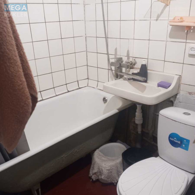 Оренда 1 кімнатної квартири, <a class="location-link" href="/kiev/" title="Недвижимость Київ">Київ</a>, <a class="location-link" href="/kiev/pecherskij/" title="Недвижимость Печерський район">Печерський р-н</a>, Правобережна вул., 3 (изображение 4)