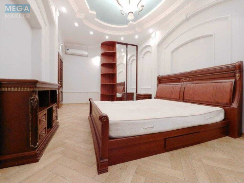 Оренда 3 кімнатної квартири, <a class="location-link" href="/kiev/" title="Недвижимость Київ">Київ</a>, <a class="location-link" href="/kiev/shevchenkovskij/" title="Недвижимость Шевченківський район">Шевченківський р-н</a>, Саксаганского ул., 121 (изображение 14)