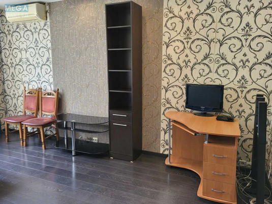 Оренда 3 кімнатної квартири, <a class="location-link" href="/kiev/" title="Недвижимость Київ">Київ</a>, <a class="location-link" href="/kiev/darnickij/" title="Недвижимость Дарницький район">Дарницький р-н</a>, Харківське шосе, 168є (изображение 7)