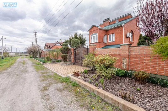 Продаж дома, 2&nbsp;поверху, 255&nbsp;кв.м, 4&nbsp;кімнати, ділянка 25&nbsp;соток, <a class="location-link" href="/zheleznodorozhnoe-selo-pl/" title="Недвижимость Залізничне">Залізничне</a>, Зоряна, 1 (изображение 2)