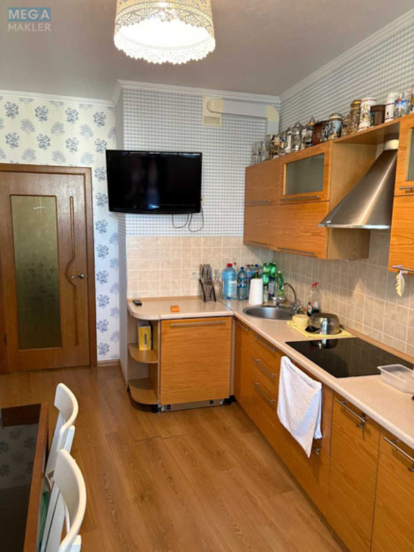 Продаж 3 кімнатної квартири (104/55/12), 19 пов. 23 пов. будинку, <a class="location-link" href="/kiev/" title="Недвижимость Київ">Київ</a>, <a class="location-link" href="/kiev/darnickij/" title="Недвижимость Дарницький район">Дарницький р-н</a>, Днепровская наб., 25 (изображение 8)