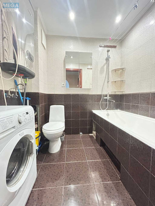 Продаж 1 кімнатної квартири (38/18/8), 1 пов. 5 пов. будинку, <a class="location-link" href="/kiev/" title="Недвижимость Київ">Київ</a>, <a class="location-link" href="/kiev/solomenskij/" title="Недвижимость Солом'янський район">Солом'янський р-н</a>, Любомира Гузара просп., 9а (изображение 3)