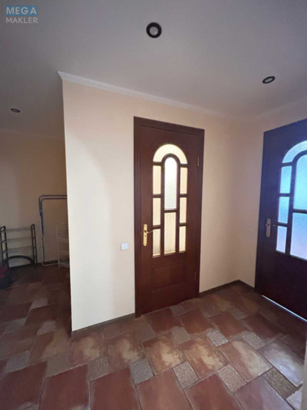 Продаж 1 кімнатної квартири (38/18/8), 1 пов. 5 пов. будинку, <a class="location-link" href="/kiev/" title="Недвижимость Київ">Київ</a>, <a class="location-link" href="/kiev/solomenskij/" title="Недвижимость Солом'янський район">Солом'янський р-н</a>, Любомира Гузара просп., 9а (изображение 5)