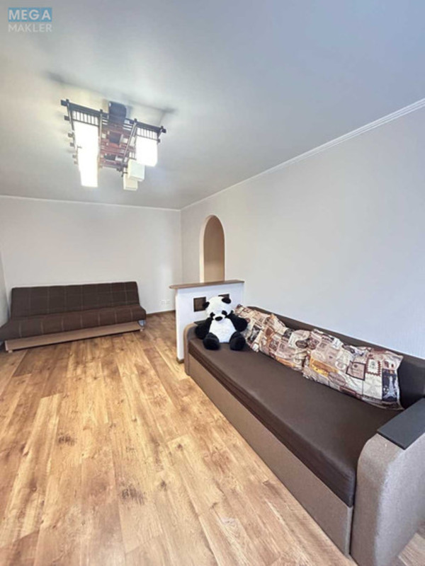 Продаж 1 кімнатної квартири (38/18/8), 1 пов. 5 пов. будинку, <a class="location-link" href="/kiev/" title="Недвижимость Київ">Київ</a>, <a class="location-link" href="/kiev/solomenskij/" title="Недвижимость Солом'янський район">Солом'янський р-н</a>, Любомира Гузара просп., 9а (изображение 6)