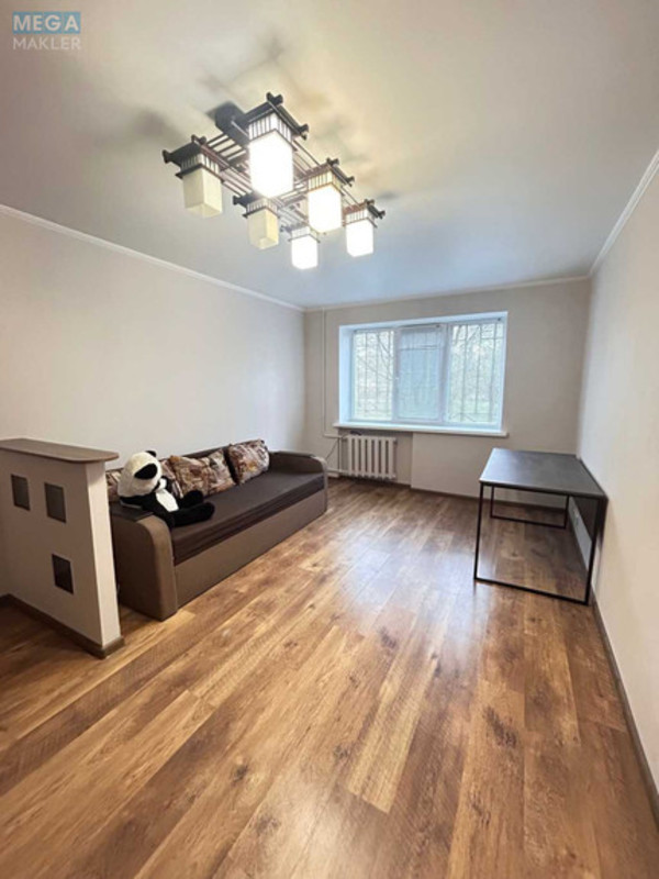 Продаж 1 кімнатної квартири (38/18/8), 1 пов. 5 пов. будинку, <a class="location-link" href="/kiev/" title="Недвижимость Київ">Київ</a>, <a class="location-link" href="/kiev/solomenskij/" title="Недвижимость Солом'янський район">Солом'янський р-н</a>, Любомира Гузара просп., 9а (изображение 9)