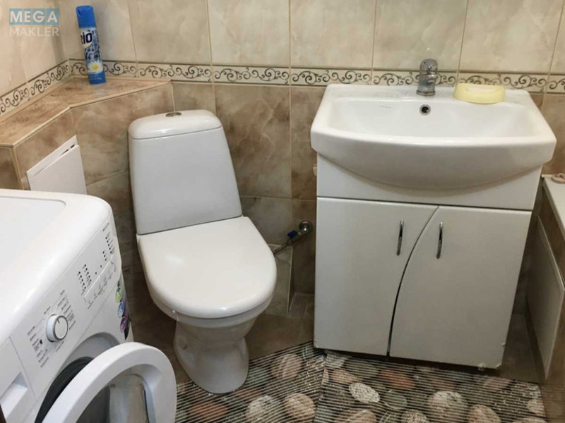 Продаж 2 кімнатної квартири (45/32/7), 3 пов. 9 пов. будинку, <a class="location-link" href="/kiev/" title="Недвижимость Київ">Київ</a>, <a class="location-link" href="/kiev/shevchenkovskij/" title="Недвижимость Шевченківський район">Шевченківський р-н</a>, Берестейский просп., 20 (изображение 10)