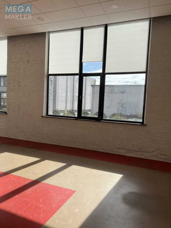 Оренда комерційної нерухомості, 183&nbsp;кв.м, под офис, <a class="location-link" href="/kiev/" title="Недвижимость Київ">Київ</a>, <a class="location-link" href="/kiev/solomenskij/" title="Недвижимость Солом'янський район">Солом'янський р-н</a>, Борщаговская ул. (изображение 2)