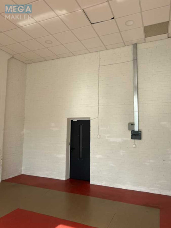 Оренда комерційної нерухомості, 183&nbsp;кв.м, под офис, <a class="location-link" href="/kiev/" title="Недвижимость Київ">Київ</a>, <a class="location-link" href="/kiev/solomenskij/" title="Недвижимость Солом'янський район">Солом'янський р-н</a>, Борщаговская ул. (изображение 6)