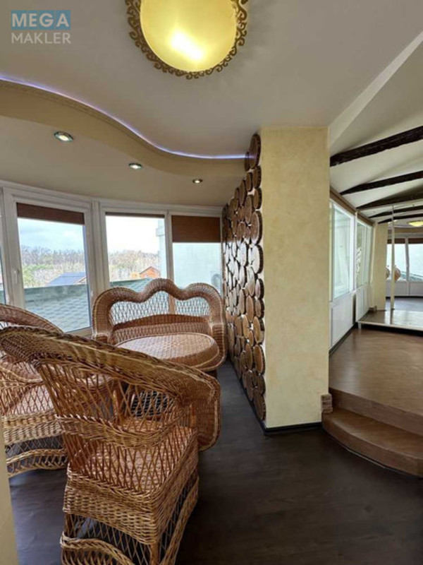 Продаж 3 кімнатної квартири (120,2/?/14,4), 3 пов. 9 пов. будинку, <a class="location-link" href="/brovary/" title="Недвижимость Бровари">Бровари</a>, Чубинського (изображение 2)