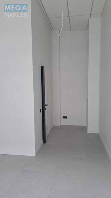 Оренда окремої будівлі/побудови, 48&nbsp;кв.м, <a class="location-link" href="/kiev/" title="Недвижимость Київ">Київ</a>, <a class="location-link" href="/kiev/shevchenkovskij/" title="Недвижимость Шевченківський район">Шевченківський р-н</a>, Салютна вул., 2 (изображение 5)