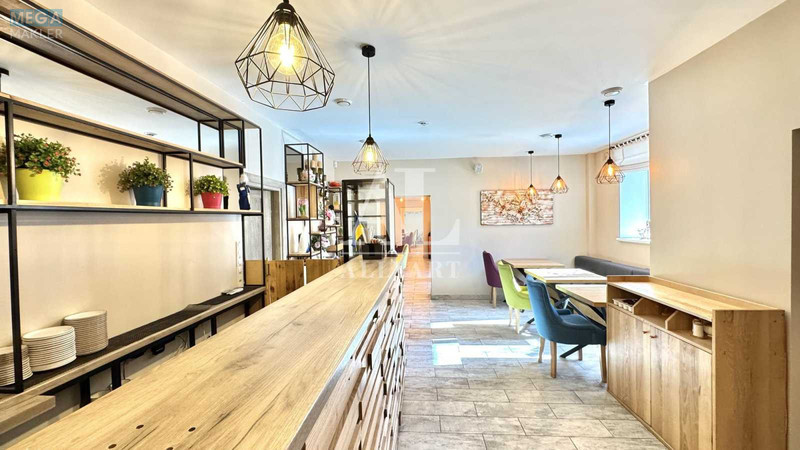 Продаж комерційної нерухомості, 170&nbsp;кв.м, <a class="location-link" href="/sofievskaya-borshagovka/" title="Недвижимость Софіївська Борщагівка">Софіївська Борщагівка</a>, Щаслива, 55 (изображение 2)