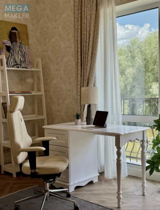 Продаж дома, 2&nbsp;поверху, 165&nbsp;кв.м, 4&nbsp;кімнати, ділянка 12&nbsp;соток, <a class="location-link" href="/romankov/" title="Недвижимость Романків">Романків</a>, Розкішна (изображение 9)