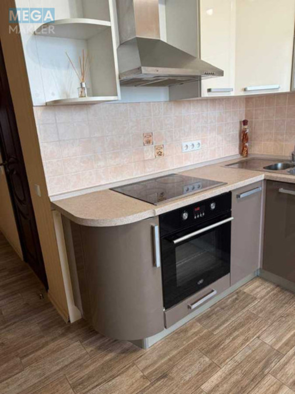 Оренда 3 кімнатної квартири, <a class="location-link" href="/kiev/" title="Недвижимость Київ">Київ</a>, <a class="location-link" href="/kiev/svyatoshinskij/" title="Недвижимость Святошинський район">Святошинський р-н</a>, Генерала Наумова ул., 66 (изображение 3)