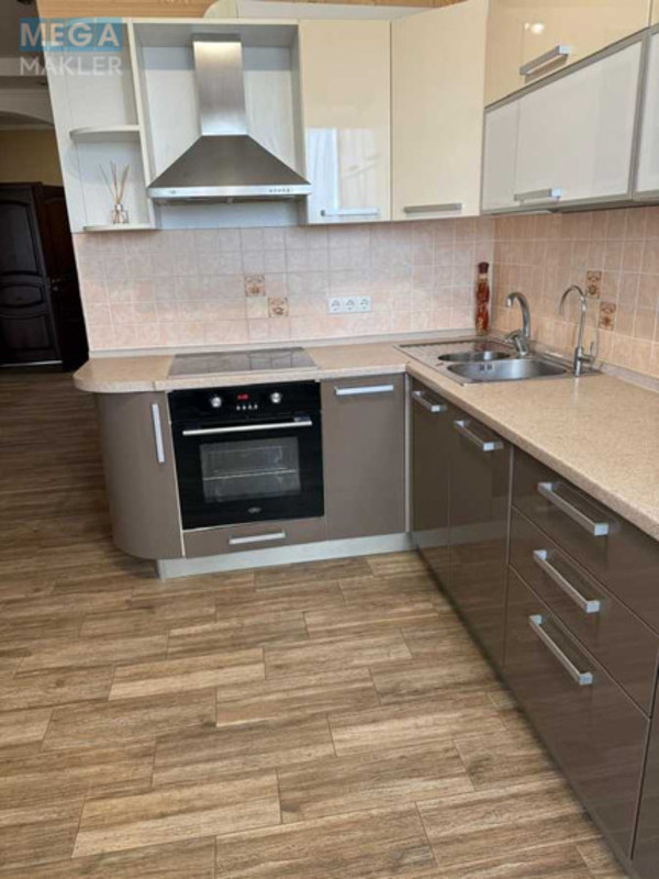 Оренда 3 кімнатної квартири, <a class="location-link" href="/kiev/" title="Недвижимость Київ">Київ</a>, <a class="location-link" href="/kiev/svyatoshinskij/" title="Недвижимость Святошинський район">Святошинський р-н</a>, Генерала Наумова ул., 66 (изображение 4)