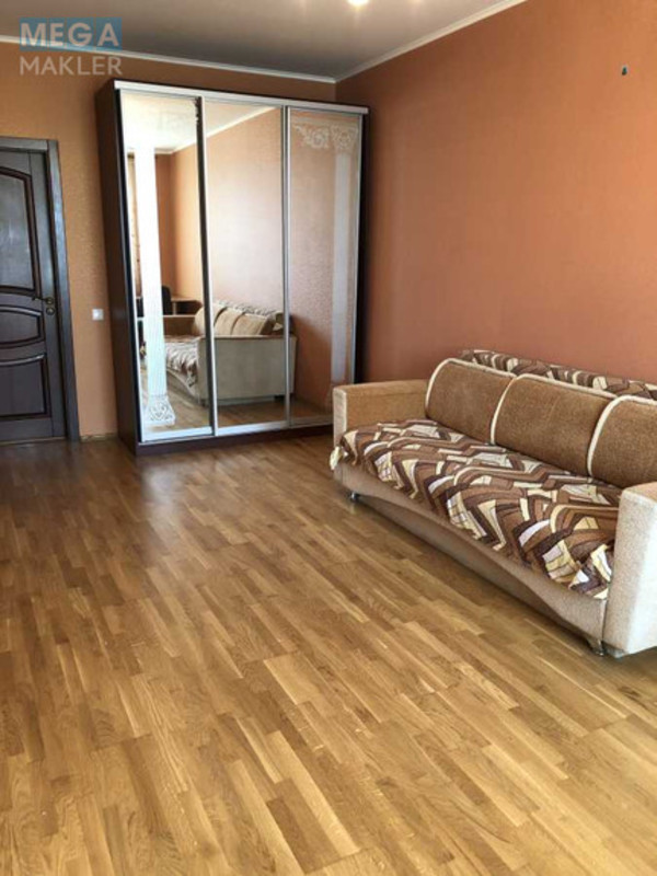 Оренда 3 кімнатної квартири, <a class="location-link" href="/kiev/" title="Недвижимость Київ">Київ</a>, <a class="location-link" href="/kiev/svyatoshinskij/" title="Недвижимость Святошинський район">Святошинський р-н</a>, Генерала Наумова ул., 66 (изображение 8)