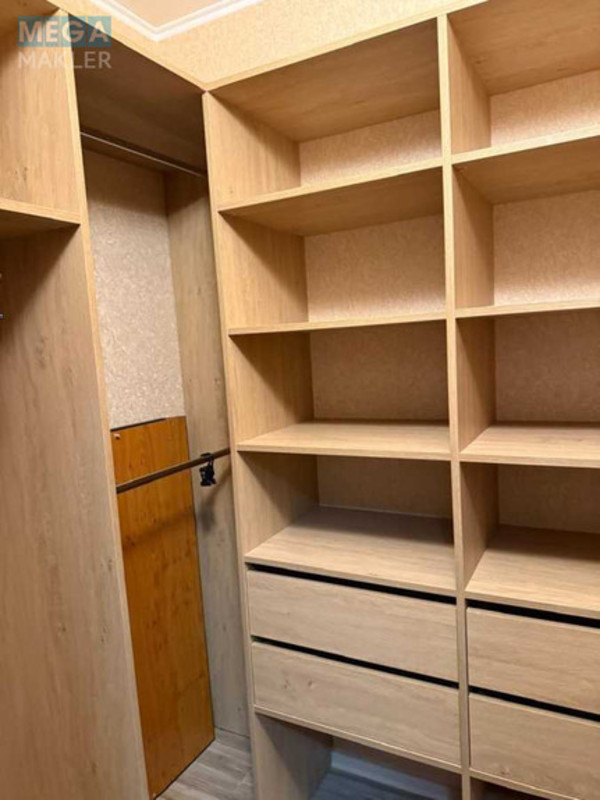 Оренда 3 кімнатної квартири, <a class="location-link" href="/kiev/" title="Недвижимость Київ">Київ</a>, <a class="location-link" href="/kiev/svyatoshinskij/" title="Недвижимость Святошинський район">Святошинський р-н</a>, Генерала Наумова ул., 66 (изображение 12)