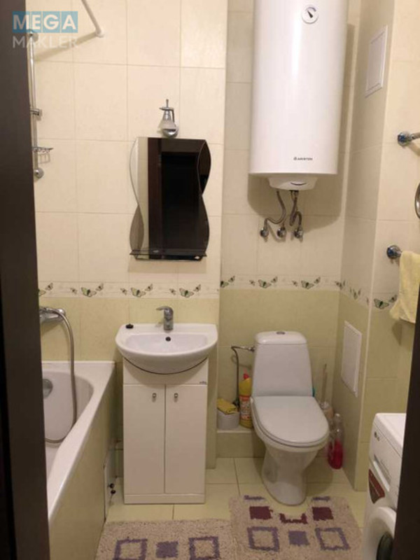 Оренда 3 кімнатної квартири, <a class="location-link" href="/kiev/" title="Недвижимость Київ">Київ</a>, <a class="location-link" href="/kiev/svyatoshinskij/" title="Недвижимость Святошинський район">Святошинський р-н</a>, Генерала Наумова ул., 66 (изображение 14)