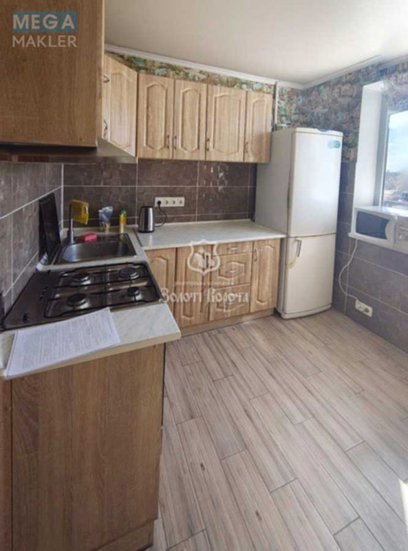 Продаж 3 кімнатної квартири (72/45/9), 7 пов. 9 пов. будинку, <a class="location-link" href="/kiev/" title="Недвижимость Київ">Київ</a>, <a class="location-link" href="/kiev/desnyanskij/" title="Недвижимость Деснянський район">Деснянський р-н</a>, Путивльська вул., 40 (изображение 6)