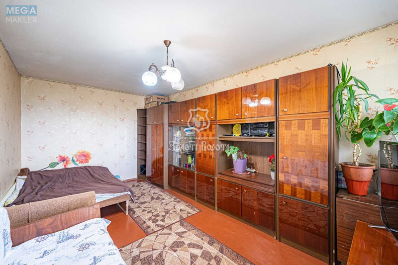 Продаж 2 кімнатної квартири (46,9/27/5,9), 9 пов. 9 пов. будинку, <a class="location-link" href="/kiev/" title="Недвижимость Київ">Київ</a>, <a class="location-link" href="/kiev/goloseevskij/" title="Недвижимость Голосіївський район">Голосіївський р-н</a>, Лятошинського вул., 26Б (изображение 3)