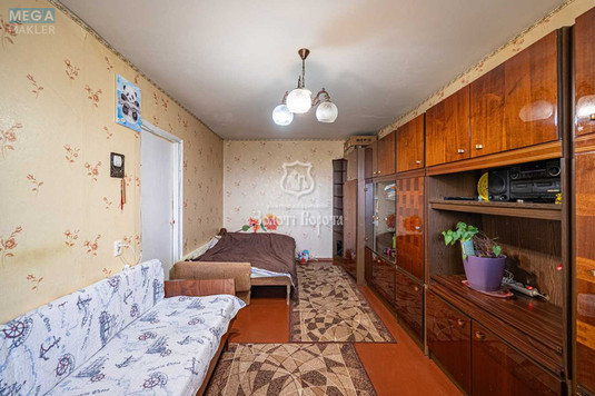 Продаж 2 кімнатної квартири (46,9/27/5,9), 9 пов. 9 пов. будинку, <a class="location-link" href="/kiev/" title="Недвижимость Київ">Київ</a>, <a class="location-link" href="/kiev/goloseevskij/" title="Недвижимость Голосіївський район">Голосіївський р-н</a>, Лятошинського вул., 26Б (изображение 4)