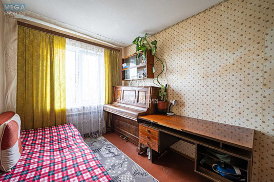 Продаж 2 кімнатної квартири (46,9/27/5,9), 9 пов. 9 пов. будинку, <a class="location-link" href="/kiev/" title="Недвижимость Київ">Київ</a>, <a class="location-link" href="/kiev/goloseevskij/" title="Недвижимость Голосіївський район">Голосіївський р-н</a>, Лятошинського вул., 26Б (изображение 7)