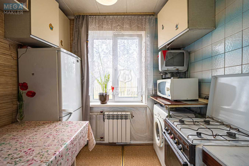 Продаж 2 кімнатної квартири (46,9/27/5,9), 9 пов. 9 пов. будинку, <a class="location-link" href="/kiev/" title="Недвижимость Київ">Київ</a>, <a class="location-link" href="/kiev/goloseevskij/" title="Недвижимость Голосіївський район">Голосіївський р-н</a>, Лятошинського вул., 26Б (изображение 11)