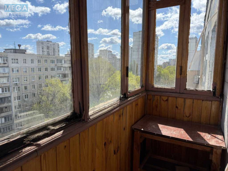 Продаж 1 кімнатної квартири (35/17,1/7,5), 9 пов. 9 пов. будинку, <a class="location-link" href="/kiev/" title="Недвижимость Київ">Київ</a>, <a class="location-link" href="/kiev/svyatoshinskij/" title="Недвижимость Святошинський район">Святошинський р-н</a>, Якуба Коласа вул., 5 (изображение 5)