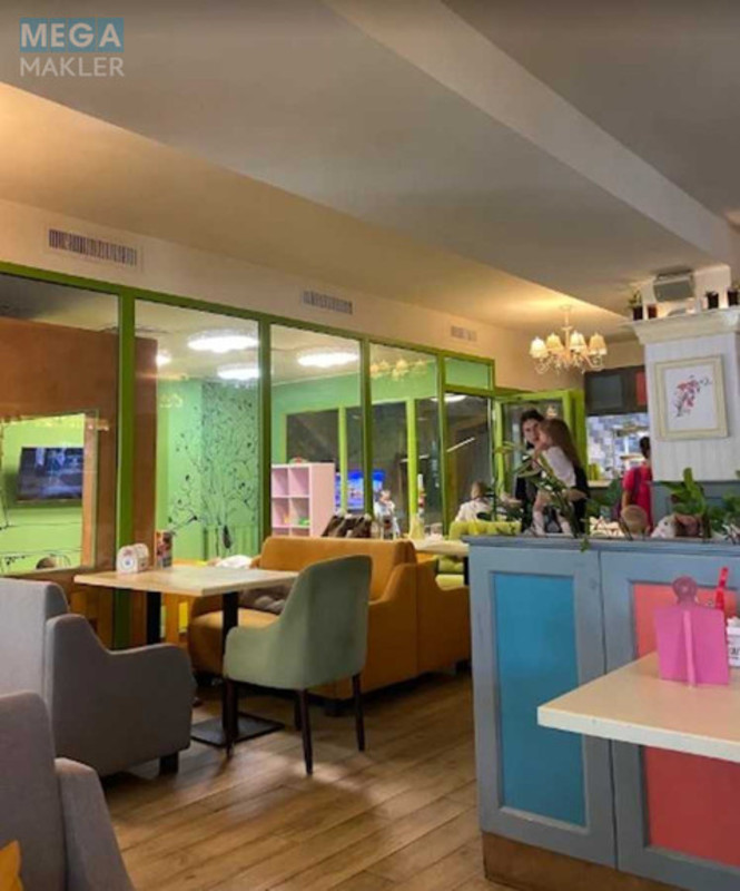 Оренда комерційної нерухомості, 393&nbsp;кв.м, <a class="location-link" href="/kiev/" title="Недвижимость Київ">Київ</a>, <a class="location-link" href="/kiev/obolonskij/" title="Недвижимость Оболонський район">Оболонський р-н</a>, Героїв Сталінграду просп., 27 (изображение 4)