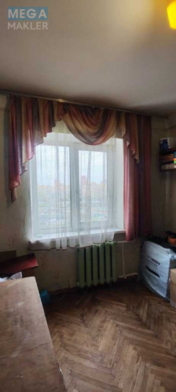 Продаж 3 кімнатної квартири (57/41/7), 7 пов. 9 пов. будинку, <a class="location-link" href="/kiev/" title="Недвижимость Київ">Київ</a>, <a class="location-link" href="/kiev/dneprovskij/" title="Недвижимость Дніпровський район">Дніпровський р-н</a>, Березняковская ул., 14 (изображение 4)