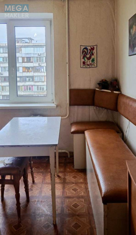 Продаж 3 кімнатної квартири (57/41/7), 7 пов. 9 пов. будинку, <a class="location-link" href="/kiev/" title="Недвижимость Київ">Київ</a>, <a class="location-link" href="/kiev/dneprovskij/" title="Недвижимость Дніпровський район">Дніпровський р-н</a>, Березняковская ул., 14 (изображение 6)