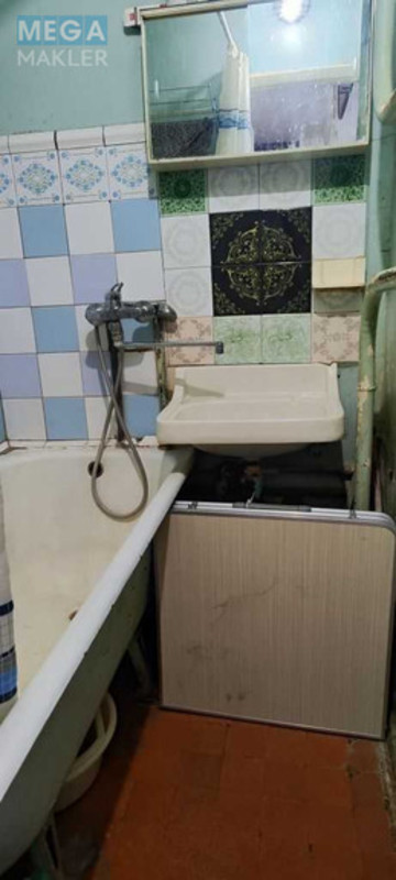 Продаж 3 кімнатної квартири (57/41/7), 7 пов. 9 пов. будинку, <a class="location-link" href="/kiev/" title="Недвижимость Київ">Київ</a>, <a class="location-link" href="/kiev/dneprovskij/" title="Недвижимость Дніпровський район">Дніпровський р-н</a>, Березняковская ул., 14 (изображение 8)