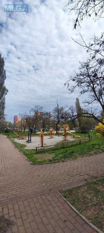 Продаж 3 кімнатної квартири (57/41/7), 7 пов. 9 пов. будинку, <a class="location-link" href="/kiev/" title="Недвижимость Київ">Київ</a>, <a class="location-link" href="/kiev/dneprovskij/" title="Недвижимость Дніпровський район">Дніпровський р-н</a>, Березняковская ул., 14 (изображение 17)