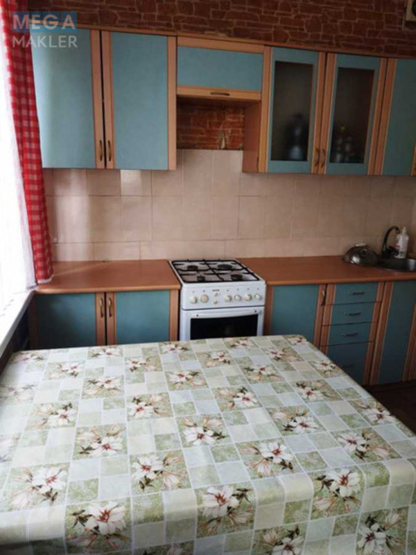 Оренда 2 кімнатної квартири, <a class="location-link" href="/kiev/" title="Недвижимость Київ">Київ</a>, <a class="location-link" href="/kiev/podolskij/" title="Недвижимость Подільський район">Подільський р-н</a>, Георгія Гонгадзе просп., 2 (изображение 2)