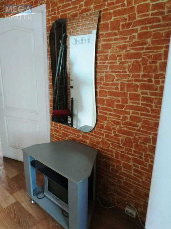 Оренда 2 кімнатної квартири, <a class="location-link" href="/kiev/" title="Недвижимость Київ">Київ</a>, <a class="location-link" href="/kiev/podolskij/" title="Недвижимость Подільський район">Подільський р-н</a>, Георгія Гонгадзе просп., 2 (изображение 7)