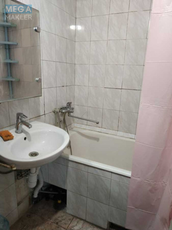 Оренда 2 кімнатної квартири, <a class="location-link" href="/kiev/" title="Недвижимость Київ">Київ</a>, <a class="location-link" href="/kiev/podolskij/" title="Недвижимость Подільський район">Подільський р-н</a>, Георгія Гонгадзе просп., 2 (изображение 10)