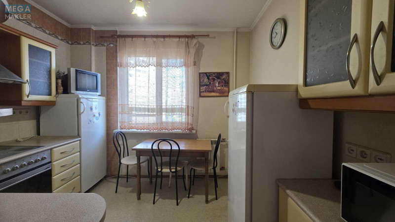 Оренда 3 кімнатної квартири, <a class="location-link" href="/kiev/" title="Недвижимость Київ">Київ</a>, <a class="location-link" href="/kiev/goloseevskij/" title="Недвижимость Голосіївський район">Голосіївський р-н</a>, Академіка Заболотного вул., 108 (изображение 3)