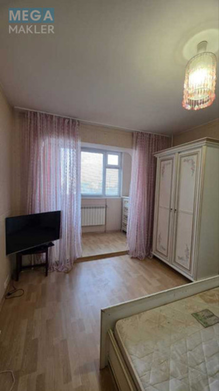 Оренда 3 кімнатної квартири, <a class="location-link" href="/kiev/" title="Недвижимость Київ">Київ</a>, <a class="location-link" href="/kiev/goloseevskij/" title="Недвижимость Голосіївський район">Голосіївський р-н</a>, Академіка Заболотного вул., 108 (изображение 10)