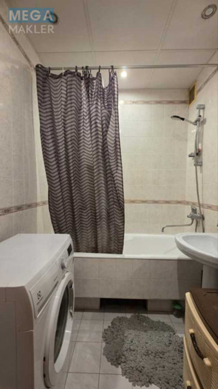 Оренда 3 кімнатної квартири, <a class="location-link" href="/kiev/" title="Недвижимость Київ">Київ</a>, <a class="location-link" href="/kiev/goloseevskij/" title="Недвижимость Голосіївський район">Голосіївський р-н</a>, Академіка Заболотного вул., 108 (изображение 21)