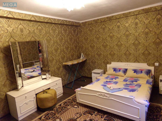 Оренда 4 кімнатні квартири, <a class="location-link" href="/kiev/" title="Недвижимость Київ">Київ</a>, <a class="location-link" href="/kiev/pecherskij/" title="Недвижимость Печерський район">Печерський р-н</a>, бульвар Леси Украинки, 9 (изображение 9)