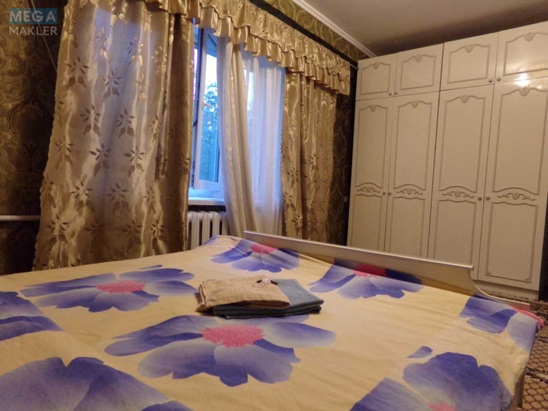 Оренда 4 кімнатні квартири, <a class="location-link" href="/kiev/" title="Недвижимость Київ">Київ</a>, <a class="location-link" href="/kiev/pecherskij/" title="Недвижимость Печерський район">Печерський р-н</a>, бульвар Леси Украинки, 9 (изображение 10)