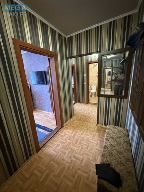 Продаж 1 кімнатної квартири (43/17/9), 18 пов. 20 пов. будинку, <a class="location-link" href="/kiev/" title="Недвижимость Київ">Київ</a>, <a class="location-link" href="/kiev/desnyanskij/" title="Недвижимость Деснянський район">Деснянський р-н</a>, Николая Закревского ул., 97 (изображение 9)