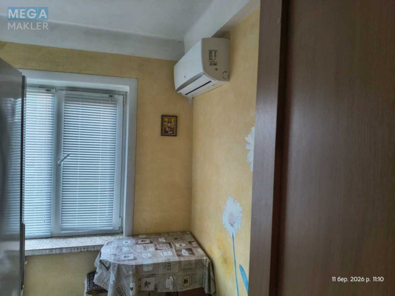 Продаж 2 кімнатної квартири (44/29/6), 3 пов. 5 пов. будинку, <a class="location-link" href="/kiev/" title="Недвижимость Київ">Київ</a>, <a class="location-link" href="/kiev/dneprovskij/" title="Недвижимость Дніпровський район">Дніпровський р-н</a>, Верховної Ради бульв., 14 (изображение 13)