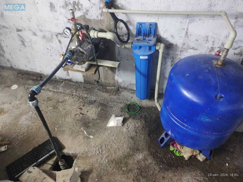 Продаж комерційної нерухомості, 133&nbsp;кв.м, <a class="location-link" href="/kiev/" title="Недвижимость Київ">Київ</a>, <a class="location-link" href="/kiev/desnyanskij/" title="Недвижимость Деснянський район">Деснянський р-н</a>, Крайня вул., 13 (изображение 15)