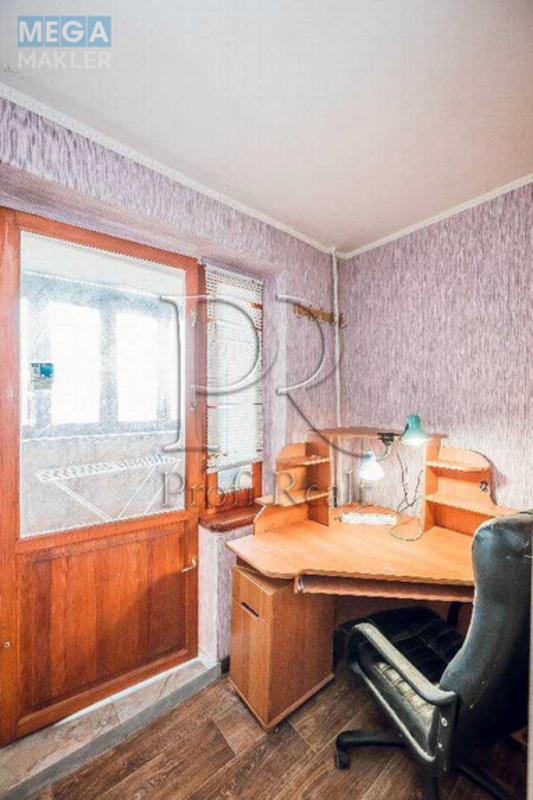 Продаж 3 кімнатної квартири (62/42/8), 8 пов. 9 пов. будинку, <a class="location-link" href="/kiev/" title="Недвижимость Київ">Київ</a>, <a class="location-link" href="/kiev/dneprovskij/" title="Недвижимость Дніпровський район">Дніпровський р-н</a>, Ватутіна Генерала проспект, 26В (изображение 10)