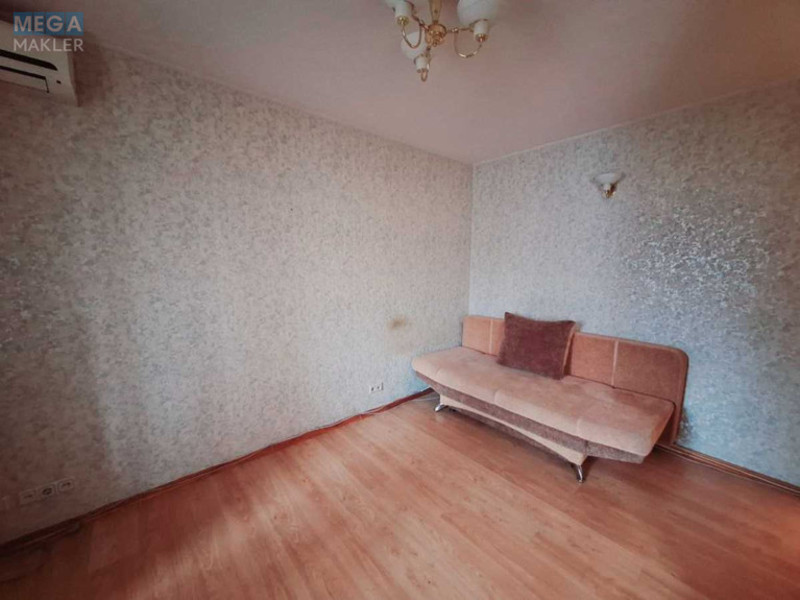 Продаж 1 кімнатної квартири (32/20/6), 3 пов. 5 пов. будинку, <a class="location-link" href="/kiev/" title="Недвижимость Київ">Київ</a>, <a class="location-link" href="/kiev/pecherskij/" title="Недвижимость Печерський район">Печерський р-н</a>, Леси Украинки бульв., 30 (изображение 4)