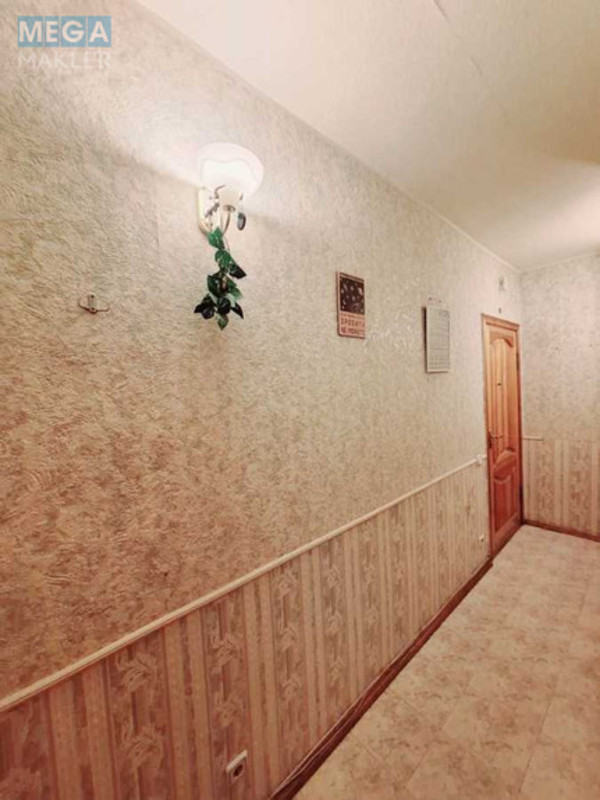 Продаж 1 кімнатної квартири (32/20/6), 3 пов. 5 пов. будинку, <a class="location-link" href="/kiev/" title="Недвижимость Київ">Київ</a>, <a class="location-link" href="/kiev/pecherskij/" title="Недвижимость Печерський район">Печерський р-н</a>, Леси Украинки бульв., 30 (изображение 7)