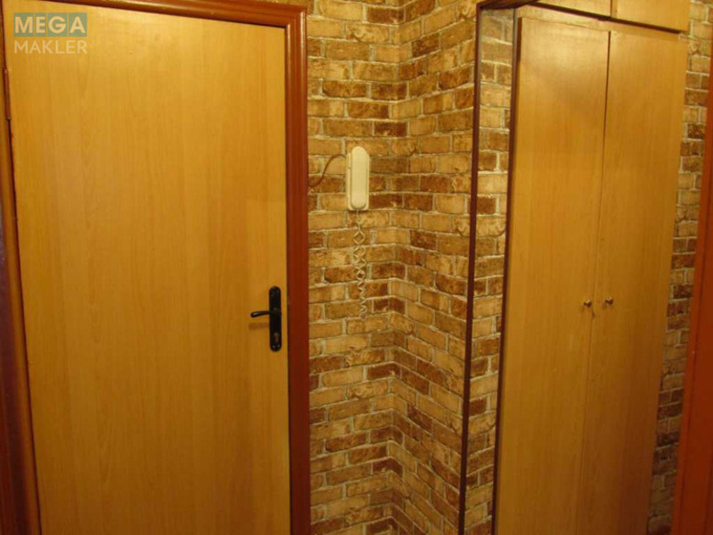 Оренда 1 кімнатної квартири, <a class="location-link" href="/kiev/" title="Недвижимость Київ">Київ</a>, <a class="location-link" href="/kiev/darnickij/" title="Недвижимость Дарницький район">Дарницький р-н</a>, Сортировочная ул., 2 (изображение 11)